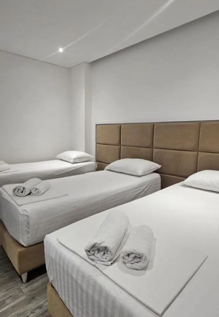 Hotel Edina Apartments By Hp Sarandë
