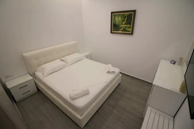 Hotel Edina Apartments By Hp Sarandë